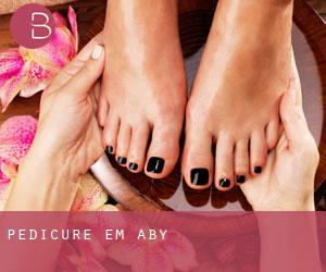 Pedicure em Aby